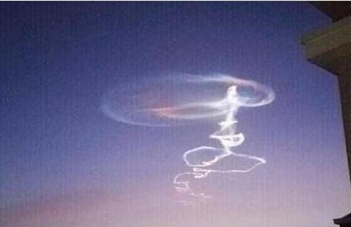 新疆ufo事件悬停5小时